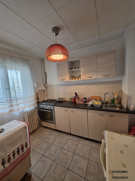 Colentina, Doamna Ghica, apartament 3 camere, decomandat.