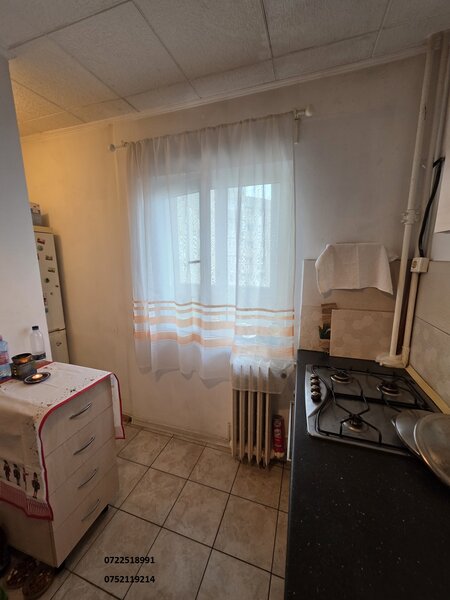 Colentina, Doamna Ghica, apartament 3 camere, decomandat.